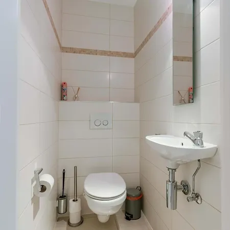 Huswell - Bright Duplexapartment Ostende